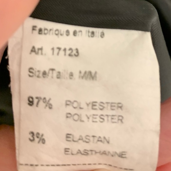 Basic Black Blazer Jacket. Italian made. Bell sleeves. Cape neck. Lined. Pockets - Picture 6 of 7